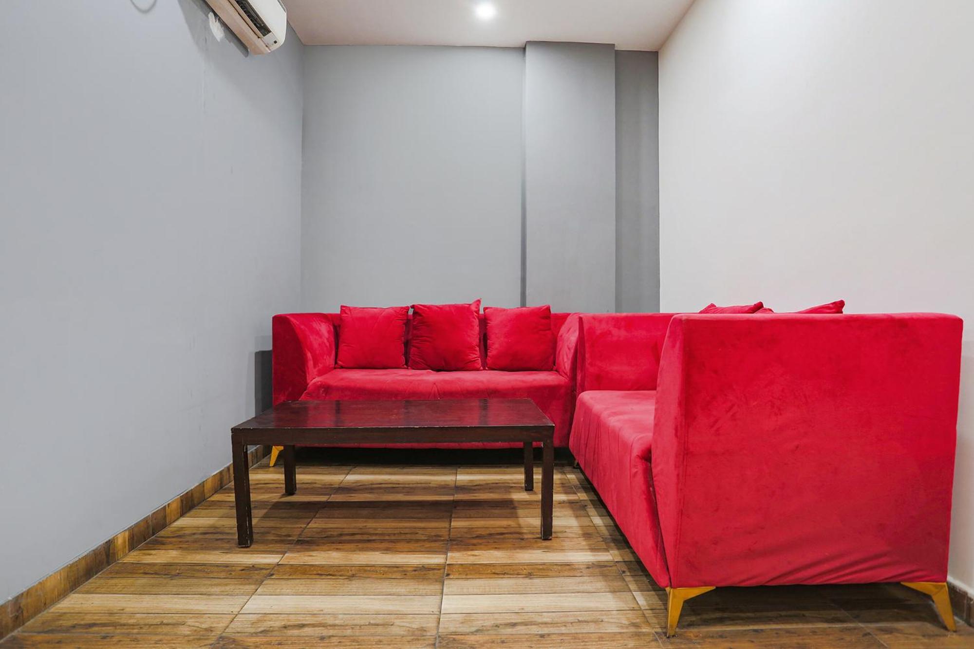 Fabhotel Skylight Inn Near Medanta Hospital Gurgaon Exterior photo